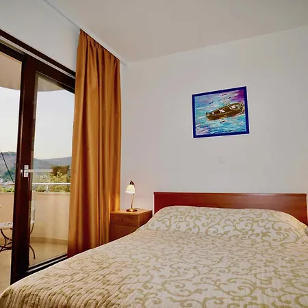 Marisa Vikendica Seget Vranjica