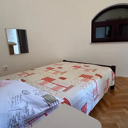 Marisa Croatia Trogir Сегет-Враниця